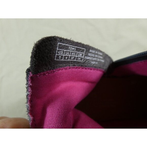 TOMS Gray Suede Pink Lining Ankle Boots US 5 EU 37 #780 - Picture 8 of 9
